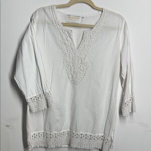 Italian Design Monterosso AL Mare white Lace Accent Tunic